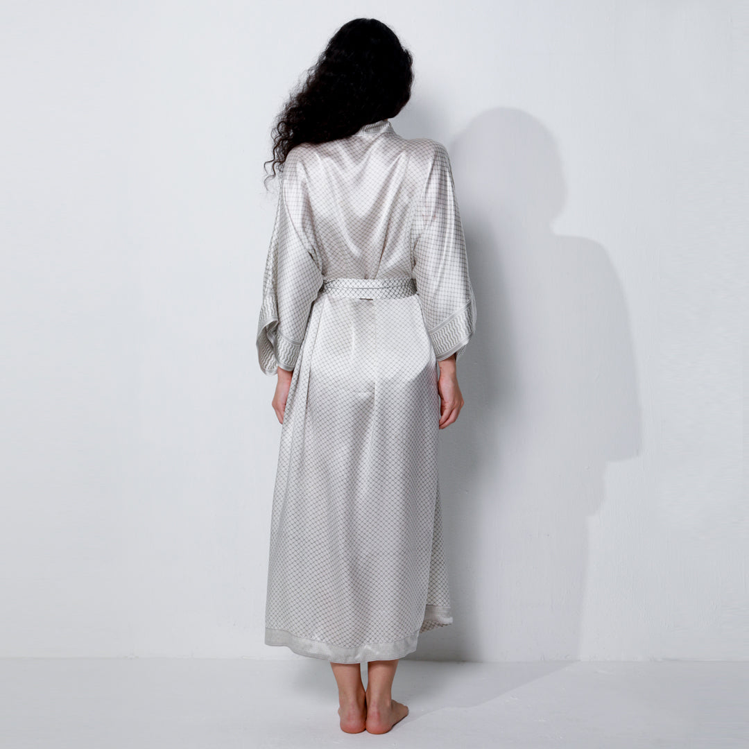The Keffiyeh Robe Light